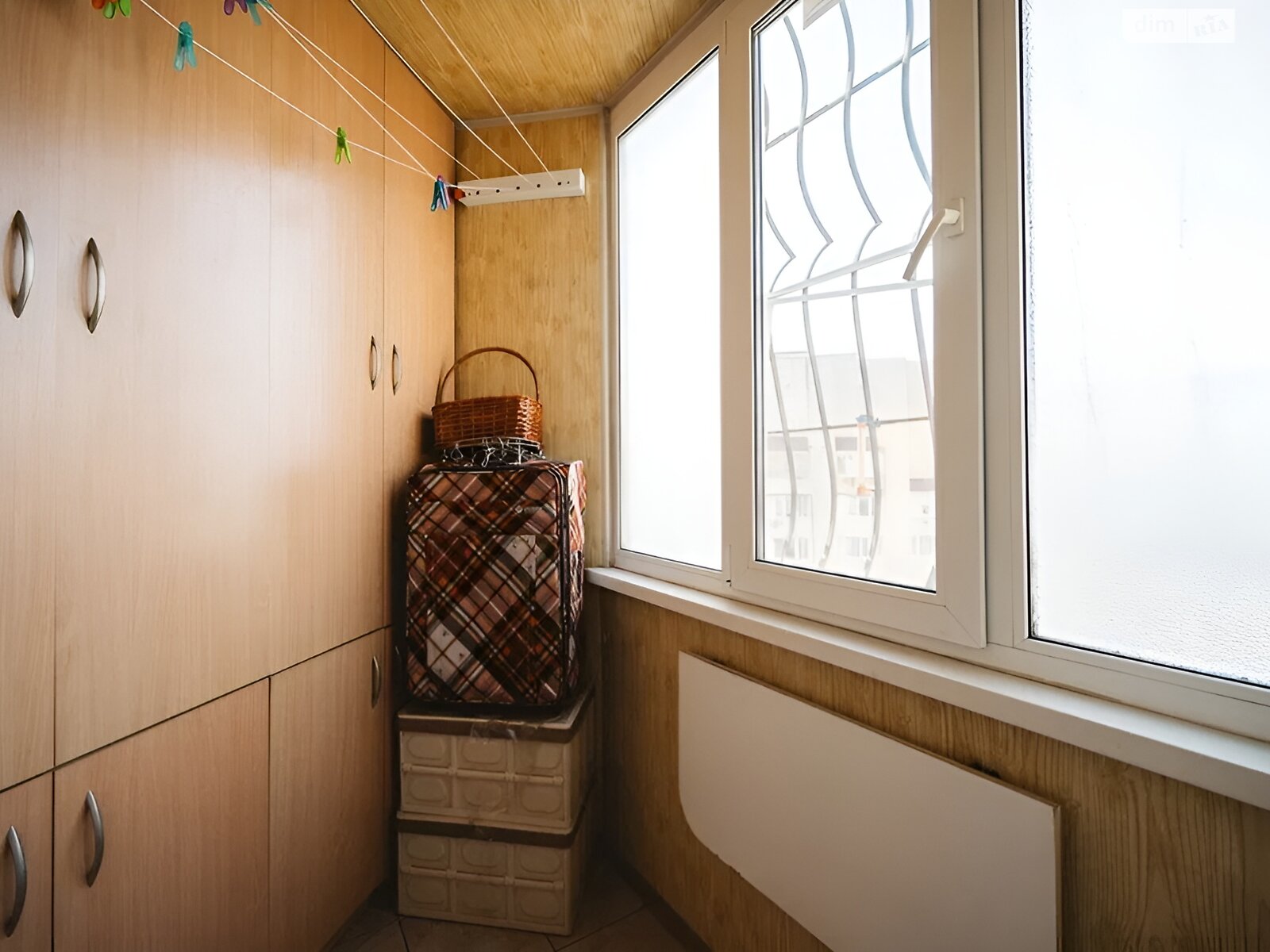 Продаж трикімнатної квартири в Одесі, на вул. Скворцова, район Ближні Млини фото 1 Продаж трикімнатної квартири в Одесі, на вул. Скворцова, район Ближні Млини фото 1