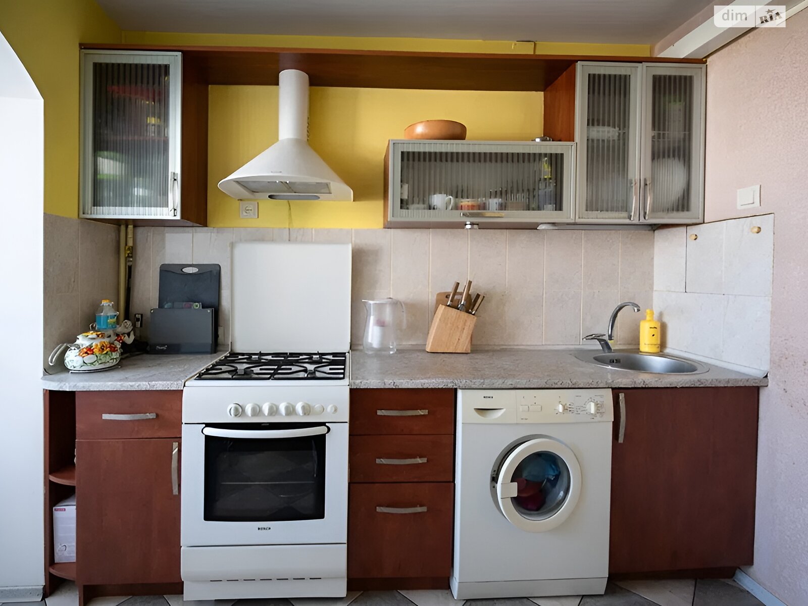 Продаж трикімнатної квартири в Одесі, на вул. Скворцова, район Ближні Млини фото 1 Продаж трикімнатної квартири в Одесі, на вул. Скворцова, район Ближні Млини фото 1