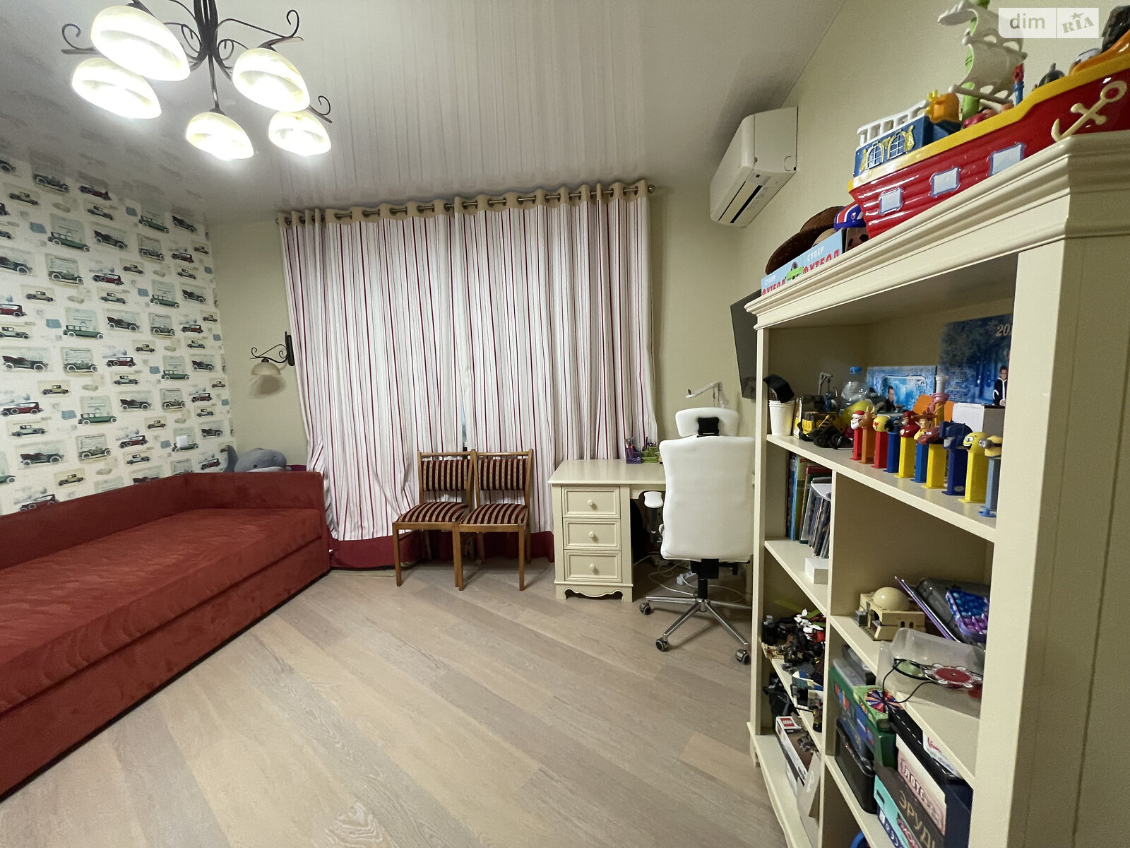 Продажа трехкомнатной квартиры в Одессе, на ул. Якова Бреуса 61 корпус 9, район Ближние Мельницы фото 1 Продажа трехкомнатной квартиры в Одессе, на ул. Якова Бреуса 61 корпус 9, район Ближние Мельницы фото 1