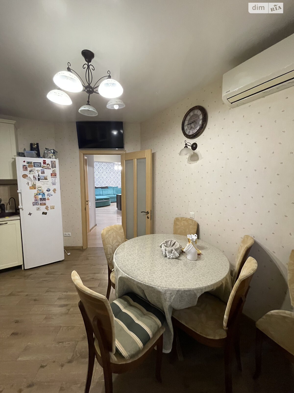 Продажа трехкомнатной квартиры в Одессе, на ул. Якова Бреуса 61 корпус 9, район Ближние Мельницы фото 1 Продажа трехкомнатной квартиры в Одессе, на ул. Якова Бреуса 61 корпус 9, район Ближние Мельницы фото 1