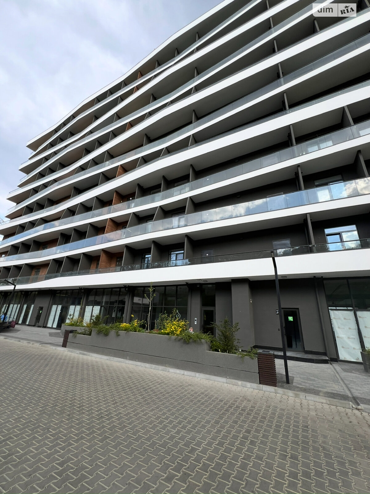 Продажа трехкомнатной квартиры в Одессе, на ул. 13 станция Большого Фонтана 153Д, район Большой Фонтан фото 1 Продажа трехкомнатной квартиры в Одессе, на ул. 13 станция Большого Фонтана 153Д, район Большой Фонтан фото 1