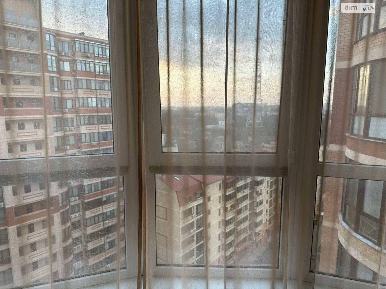 Продаж двокімнатної квартири в Одесі, на вул. Армійська 8Г, район Великий Фонтан фото 1