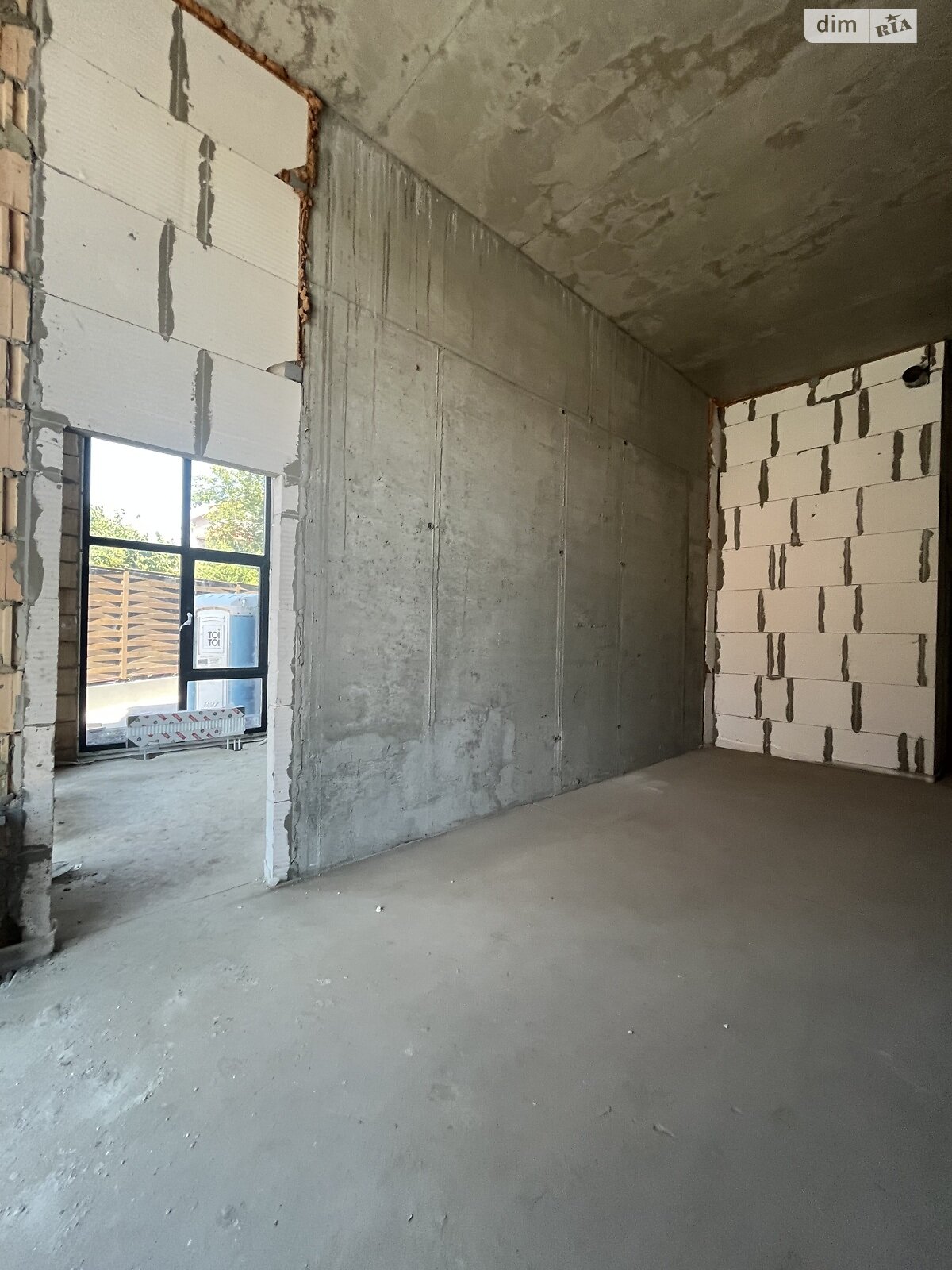 Продаж трикімнатної квартири в Одесі, на вул. Дачна 28, район Великий Фонтан фото 1 Продаж трикімнатної квартири в Одесі, на вул. Дачна 28, район Великий Фонтан фото 1