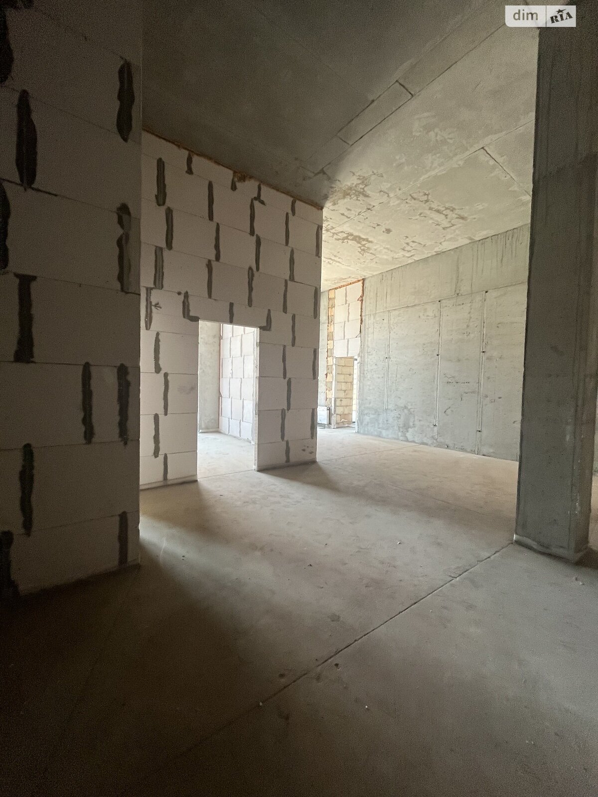 Продаж трикімнатної квартири в Одесі, на вул. Дачна 28, район Великий Фонтан фото 1 Продаж трикімнатної квартири в Одесі, на вул. Дачна 28, район Великий Фонтан фото 1