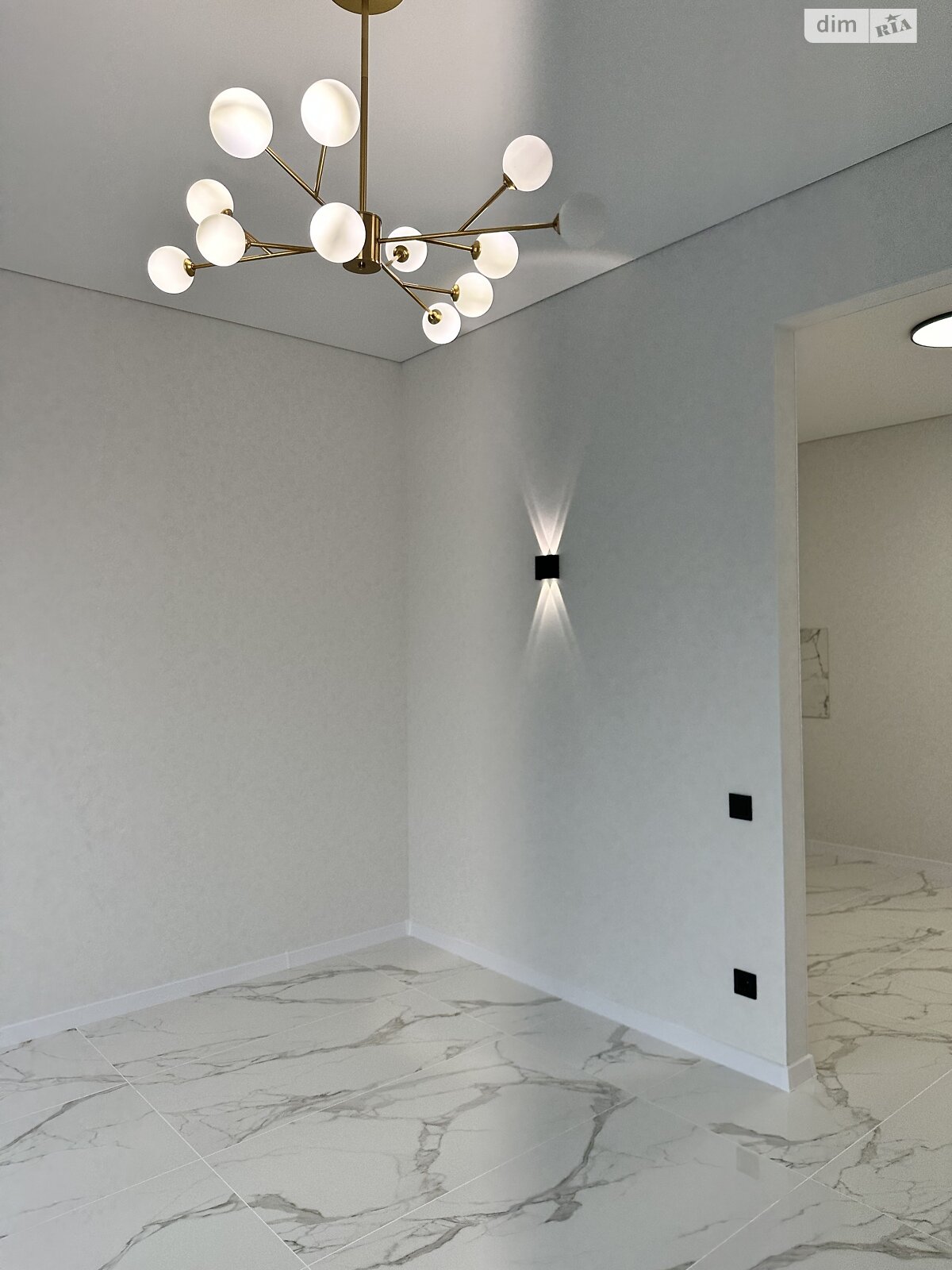 Продаж однокімнатної квартири в Одесі, на вул. Дачна 28, район Великий Фонтан фото 1 Продаж однокімнатної квартири в Одесі, на вул. Дачна 28, район Великий Фонтан фото 1