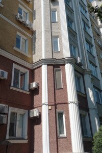 Продажа трехкомнатной квартиры в Одессе, на ул. Довженко 2, район Малый Фонтан фото 2