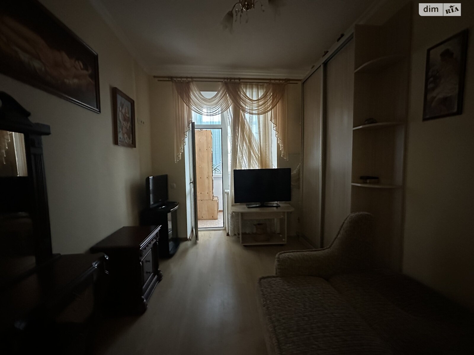 Продаж двокімнатної квартири в Одесі, на вул. Євгена Чикаленка, район Великий Фонтан фото 1 Продаж двокімнатної квартири в Одесі, на вул. Євгена Чикаленка, район Великий Фонтан фото 1
