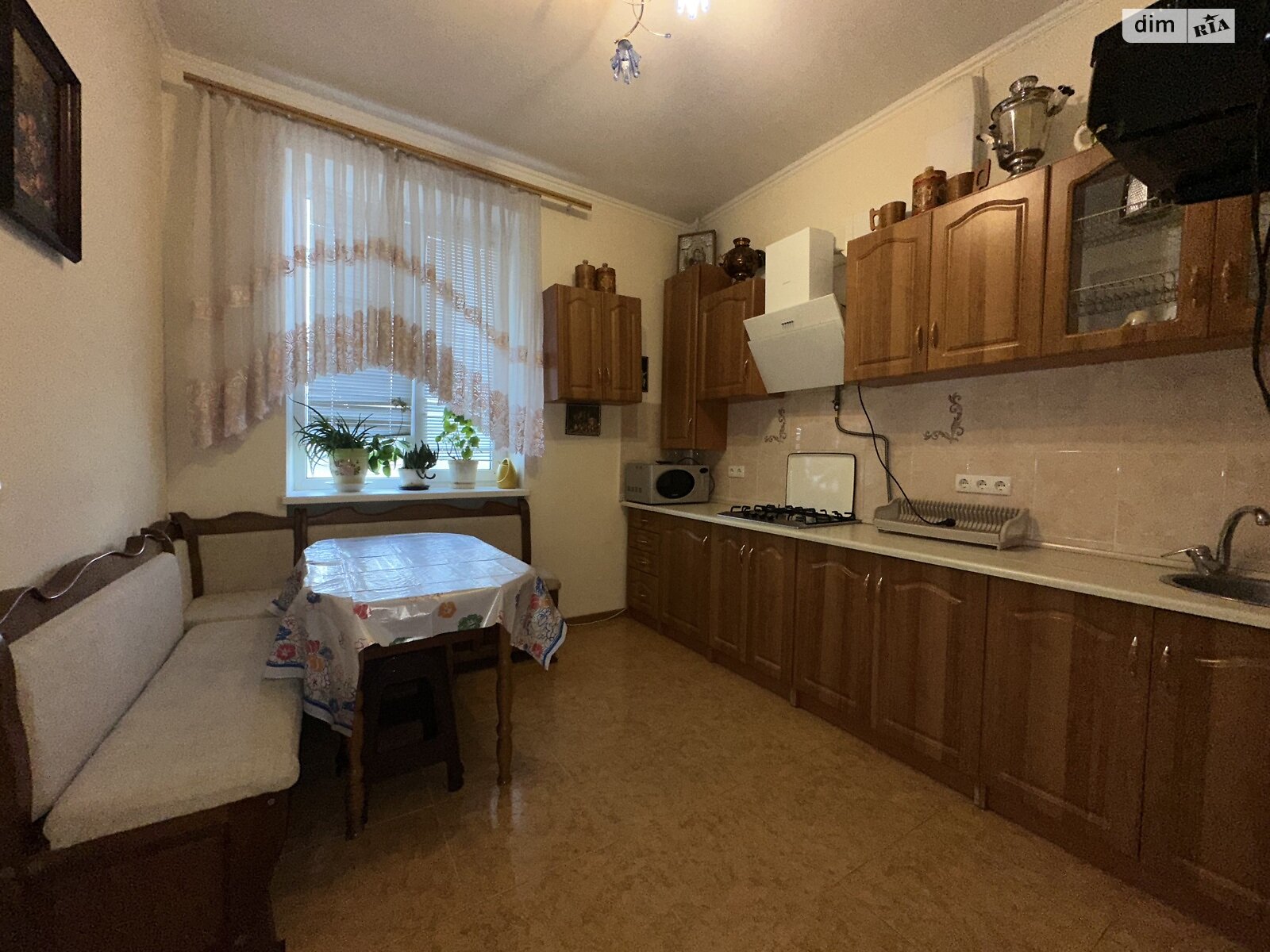 Продаж двокімнатної квартири в Одесі, на вул. Євгена Чикаленка, район Великий Фонтан фото 1 Продаж двокімнатної квартири в Одесі, на вул. Євгена Чикаленка, район Великий Фонтан фото 1