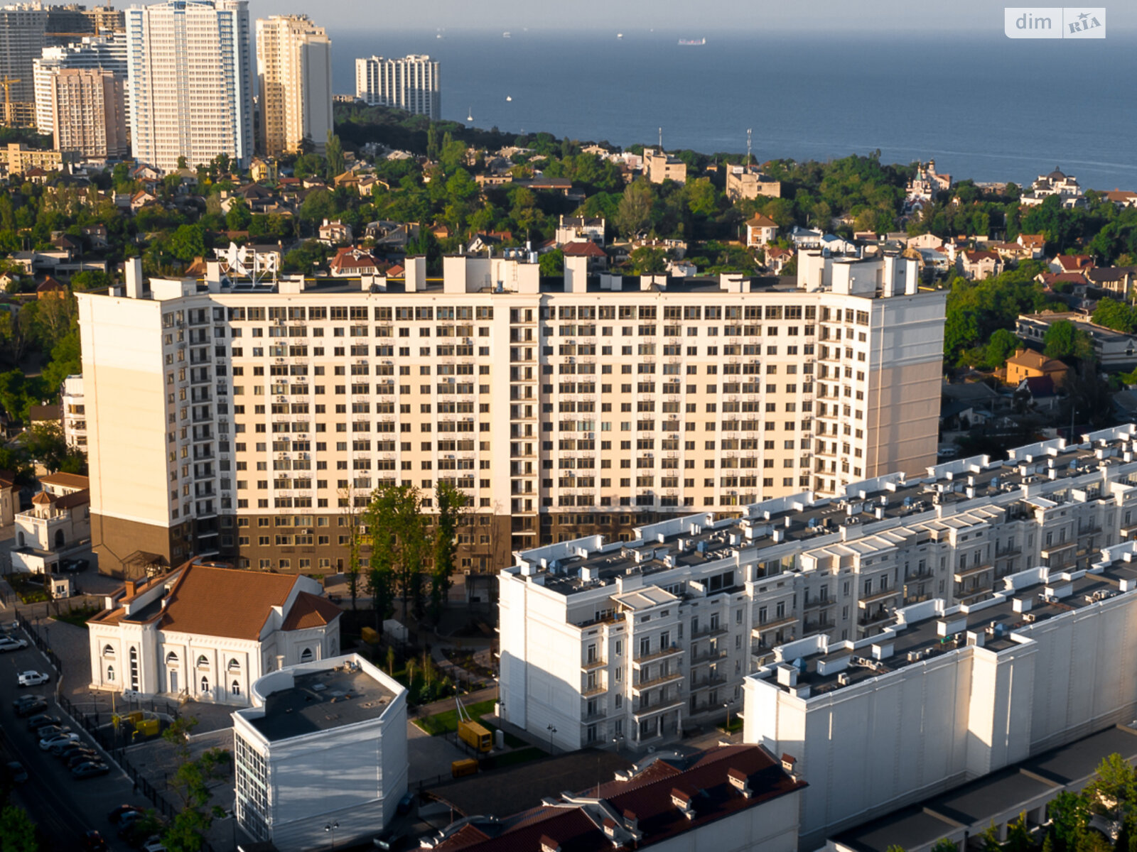 Продажа двухкомнатной квартиры в Одессе, на дор. Фонтанская, район Большой Фонтан фото 1