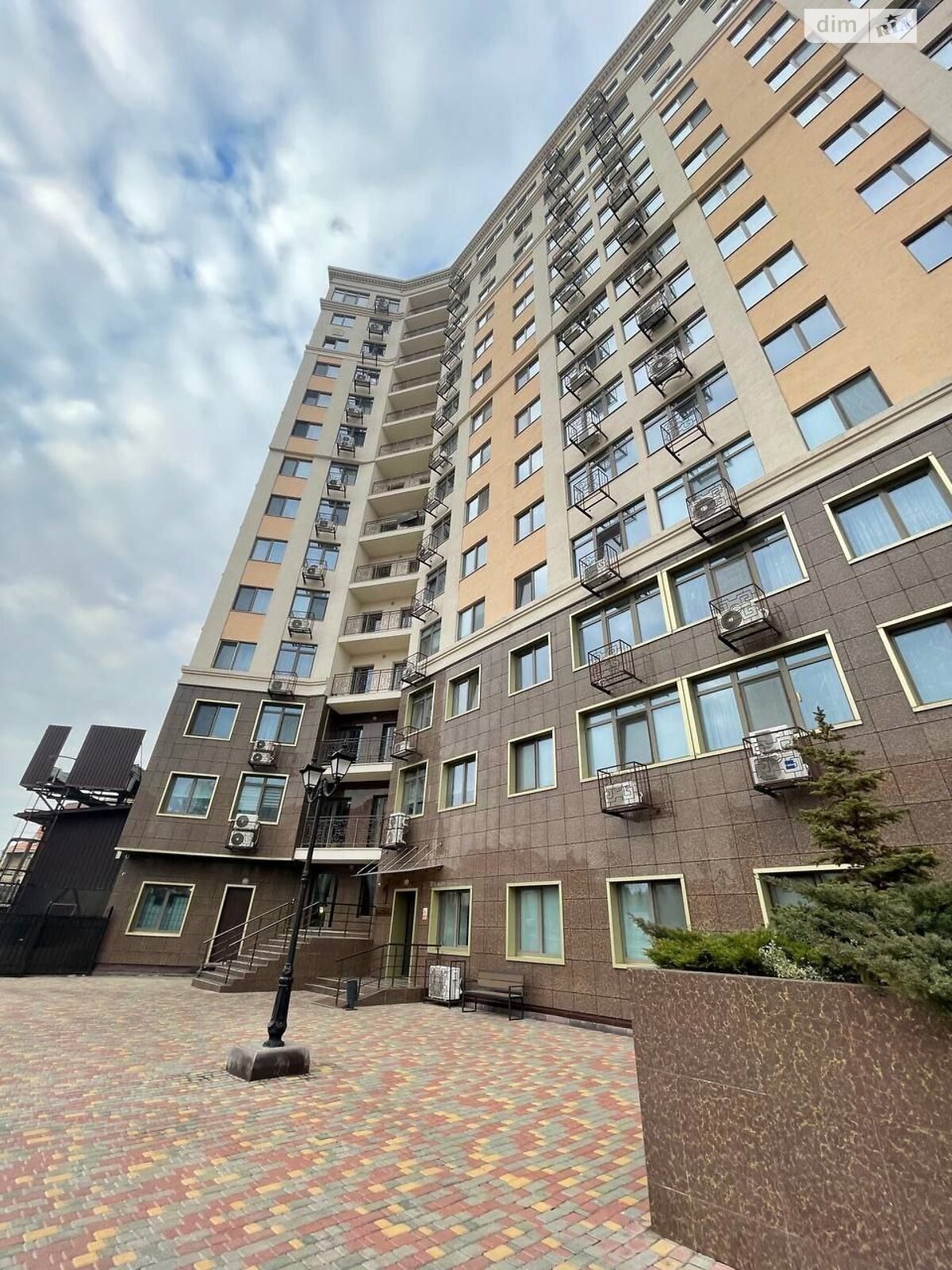 Продажа двухкомнатной квартиры в Одессе, на дор. Фонтанская, район Большой Фонтан фото 1