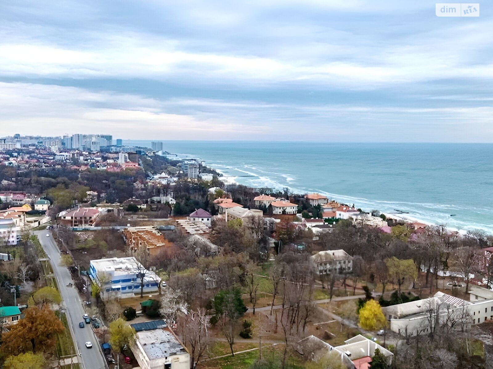Продажа пятикомнатной квартиры в Одессе, на дор. Фонтанская, район Большой Фонтан фото 1 Продажа пятикомнатной квартиры в Одессе, на дор. Фонтанская, район Большой Фонтан фото 1