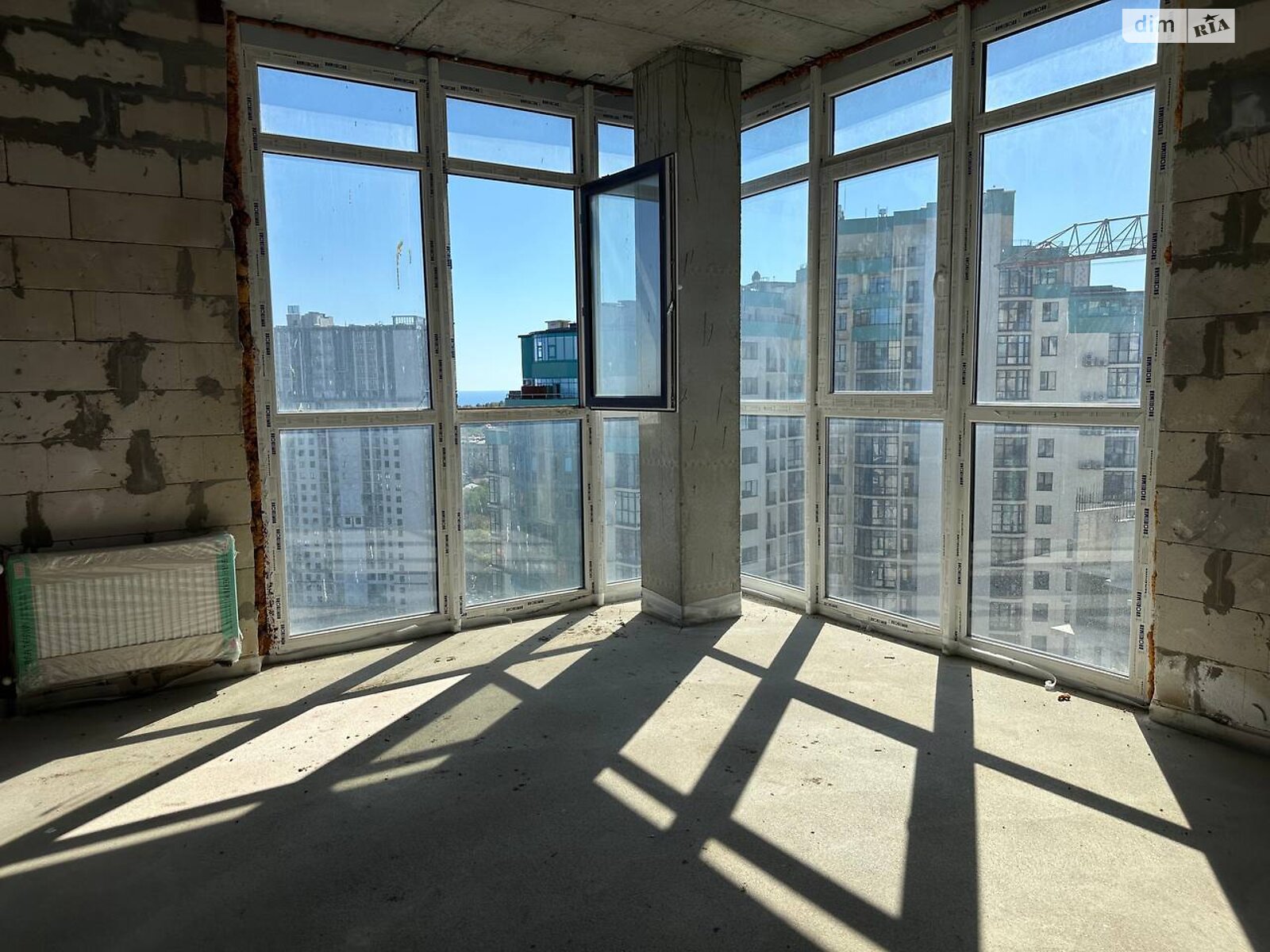 Продаж трикімнатної квартири в Одесі, на дор. Фонтанська, район Великий Фонтан фото 1 Продаж трикімнатної квартири в Одесі, на дор. Фонтанська, район Великий Фонтан фото 1