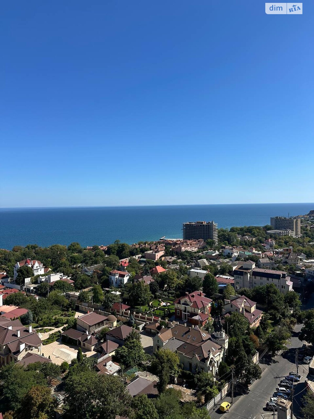 Продаж трикімнатної квартири в Одесі, на дор. Фонтанська, район Великий Фонтан фото 1 Продаж трикімнатної квартири в Одесі, на дор. Фонтанська, район Великий Фонтан фото 1