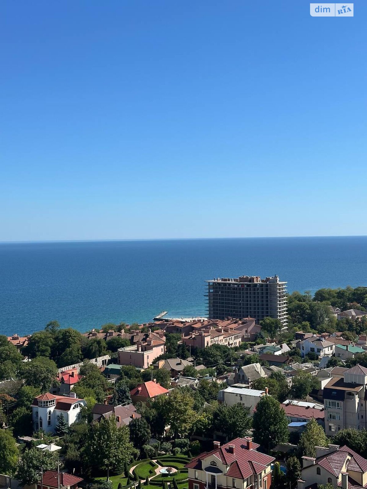 Продаж трикімнатної квартири в Одесі, на дор. Фонтанська, район Великий Фонтан фото 1 Продаж трикімнатної квартири в Одесі, на дор. Фонтанська, район Великий Фонтан фото 1