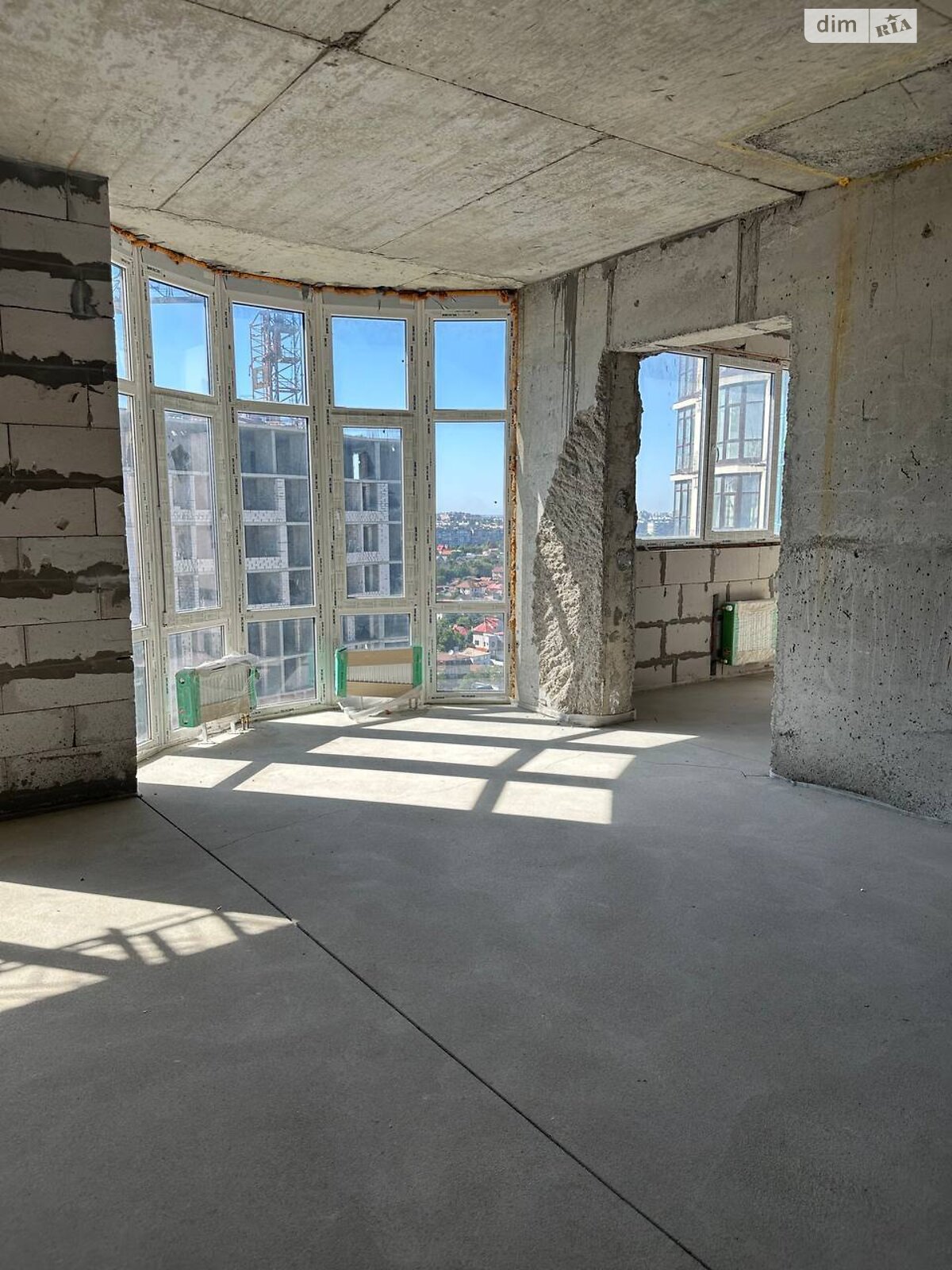 Продаж трикімнатної квартири в Одесі, на дор. Фонтанська, район Великий Фонтан фото 1 Продаж трикімнатної квартири в Одесі, на дор. Фонтанська, район Великий Фонтан фото 1