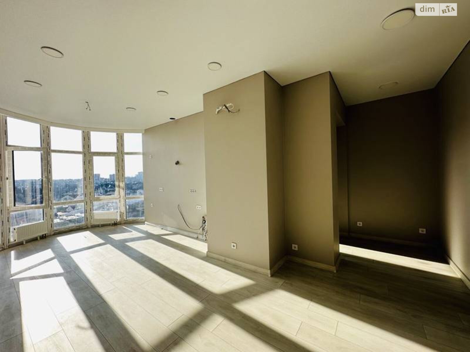 Продаж двокімнатної квартири в Одесі, на дор. Фонтанська 122, район Великий Фонтан фото 1 Продаж двокімнатної квартири в Одесі, на дор. Фонтанська 122, район Великий Фонтан фото 1