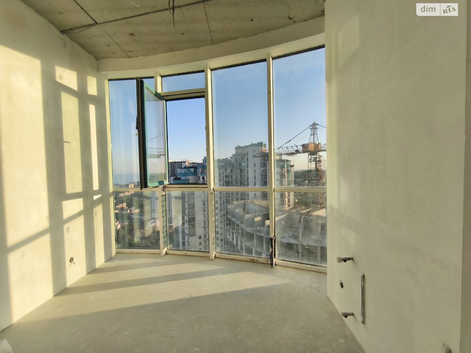 Продаж однокімнатної квартири в Одесі, на дор. Фонтанська, район Великий Фонтан фото 1 Продаж однокімнатної квартири в Одесі, на дор. Фонтанська, район Великий Фонтан фото 1