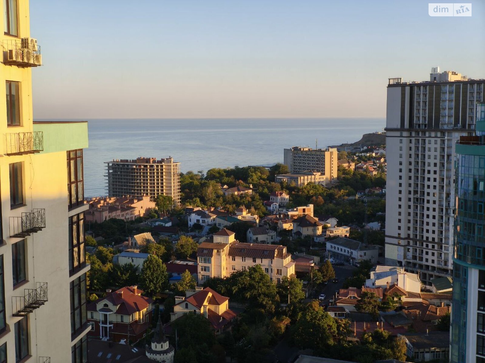 Продаж однокімнатної квартири в Одесі, на дор. Фонтанська, район Великий Фонтан фото 1 Продаж однокімнатної квартири в Одесі, на дор. Фонтанська, район Великий Фонтан фото 1