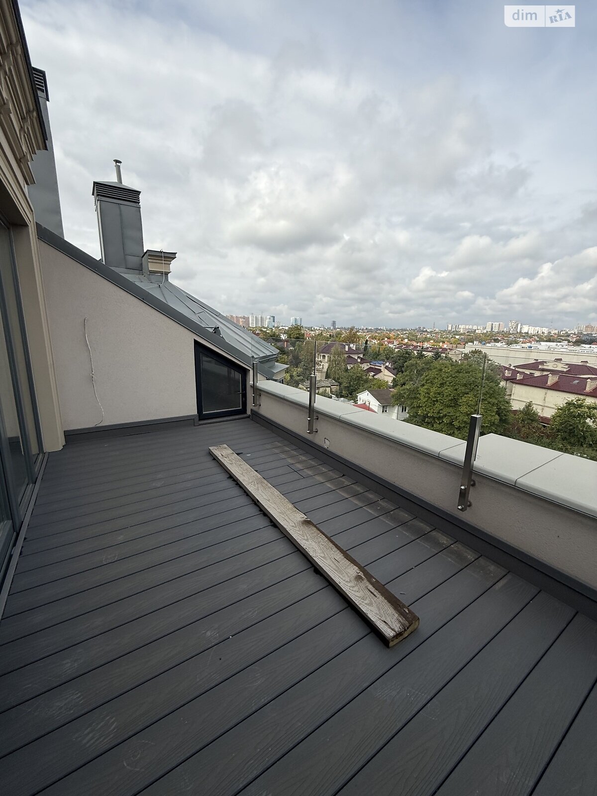 Продажа трехкомнатной квартиры в Одессе, на дор. Фонтанская 64/1, район Большой Фонтан фото 1 Продажа трехкомнатной квартиры в Одессе, на дор. Фонтанская 64/1, район Большой Фонтан фото 1