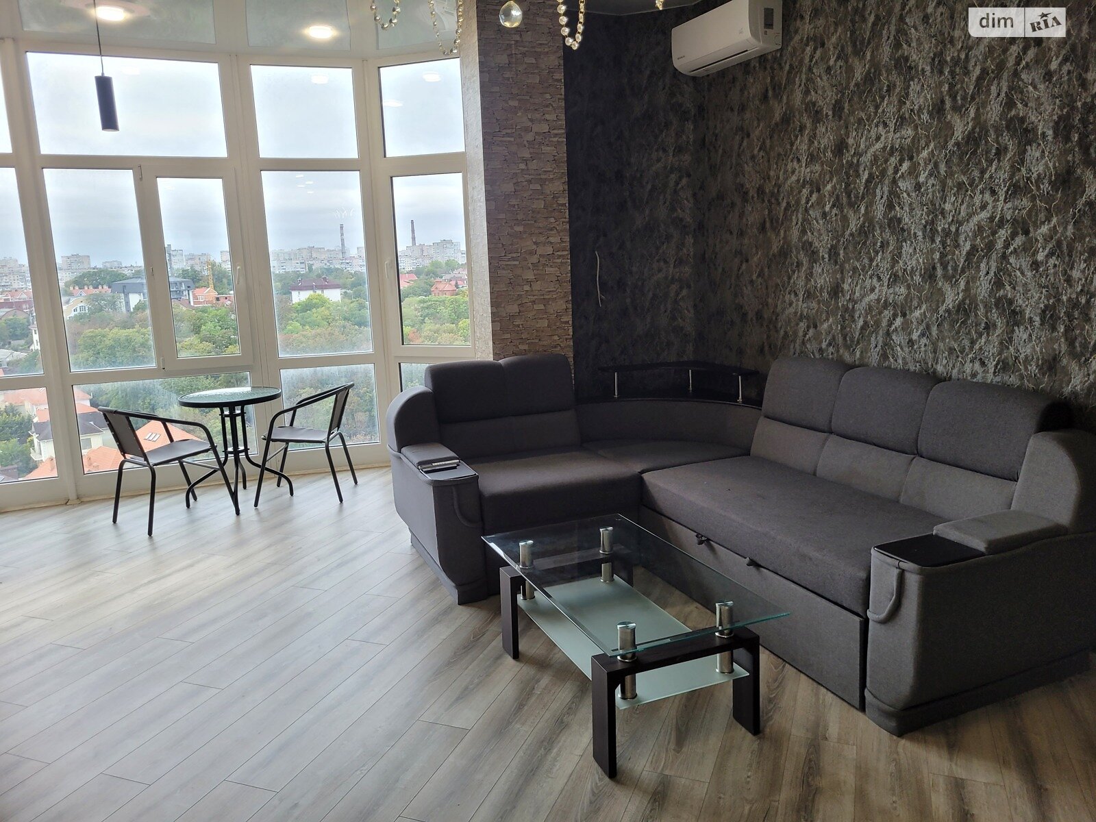 Продаж однокімнатної квартири в Одесі, на дор. Фонтанська 122, район Великий Фонтан фото 1