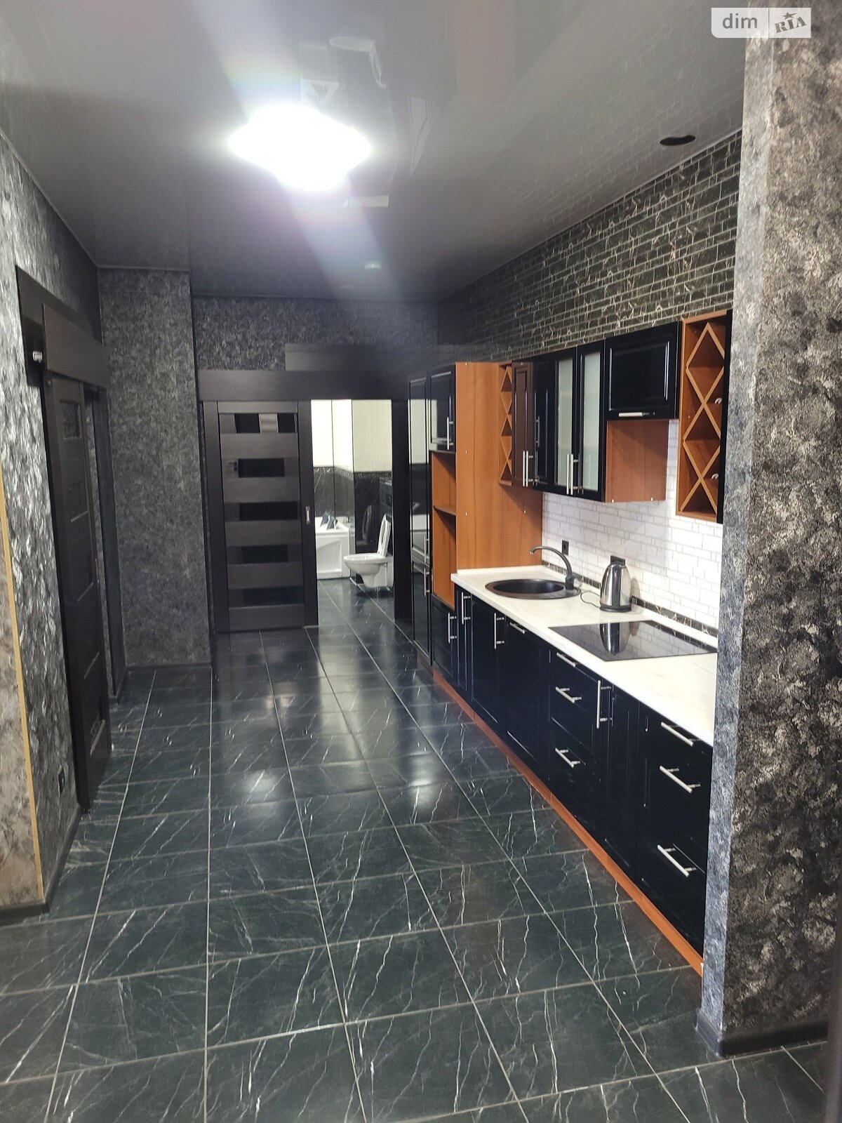 Продаж однокімнатної квартири в Одесі, на дор. Фонтанська 122, район Великий Фонтан фото 1