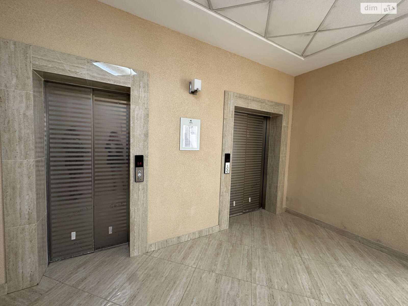 Продаж однокімнатної квартири в Одесі, на дор. Фонтанська, район Великий Фонтан фото 1 Продаж однокімнатної квартири в Одесі, на дор. Фонтанська, район Великий Фонтан фото 1