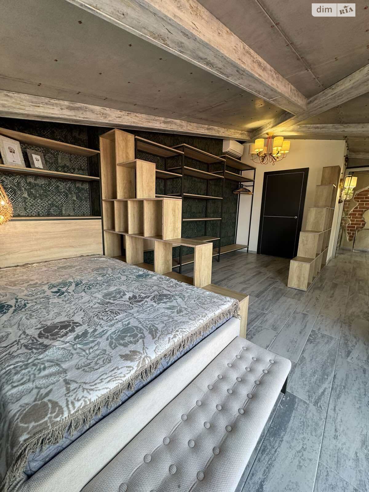 Продаж трикімнатної квартири в Одесі, на вул. Гаршина, район Великий Фонтан фото 1 Продаж трикімнатної квартири в Одесі, на вул. Гаршина, район Великий Фонтан фото 1
