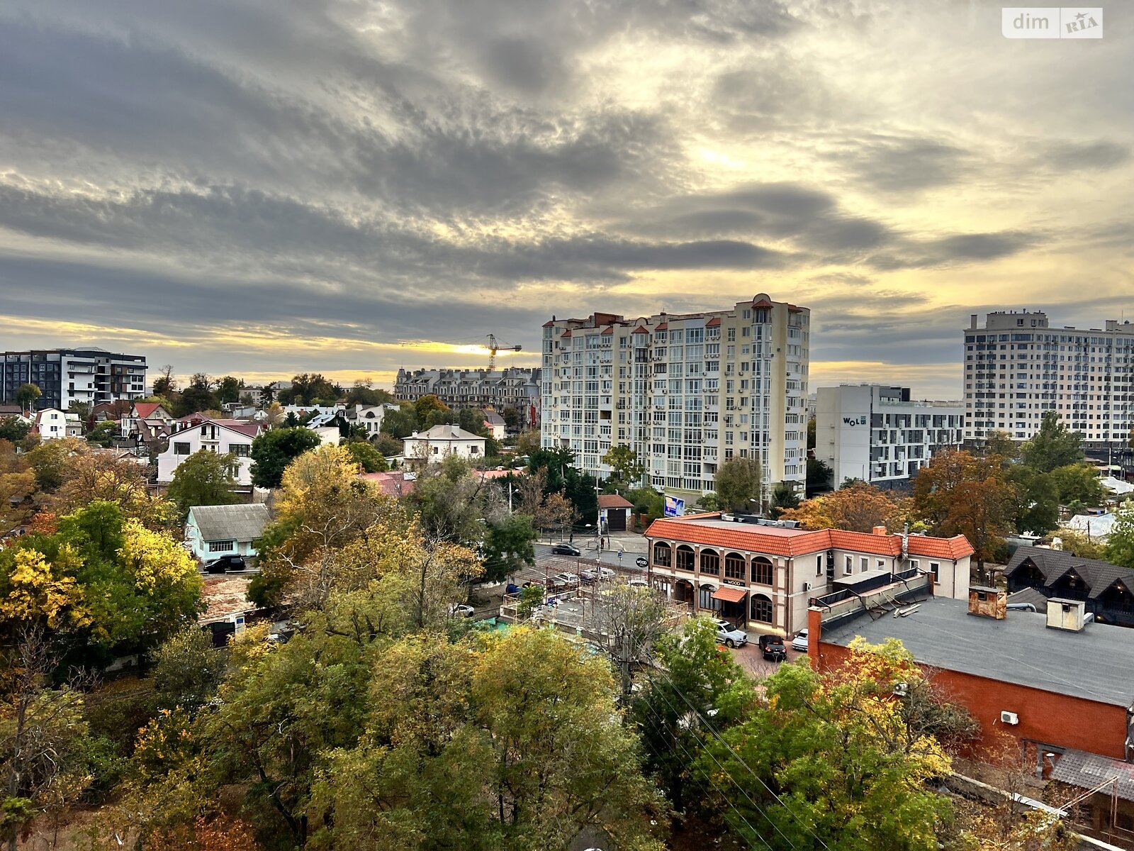 Продажа трехкомнатной квартиры в Одессе, на пер. Кордонный 2/2, район Большой Фонтан фото 1