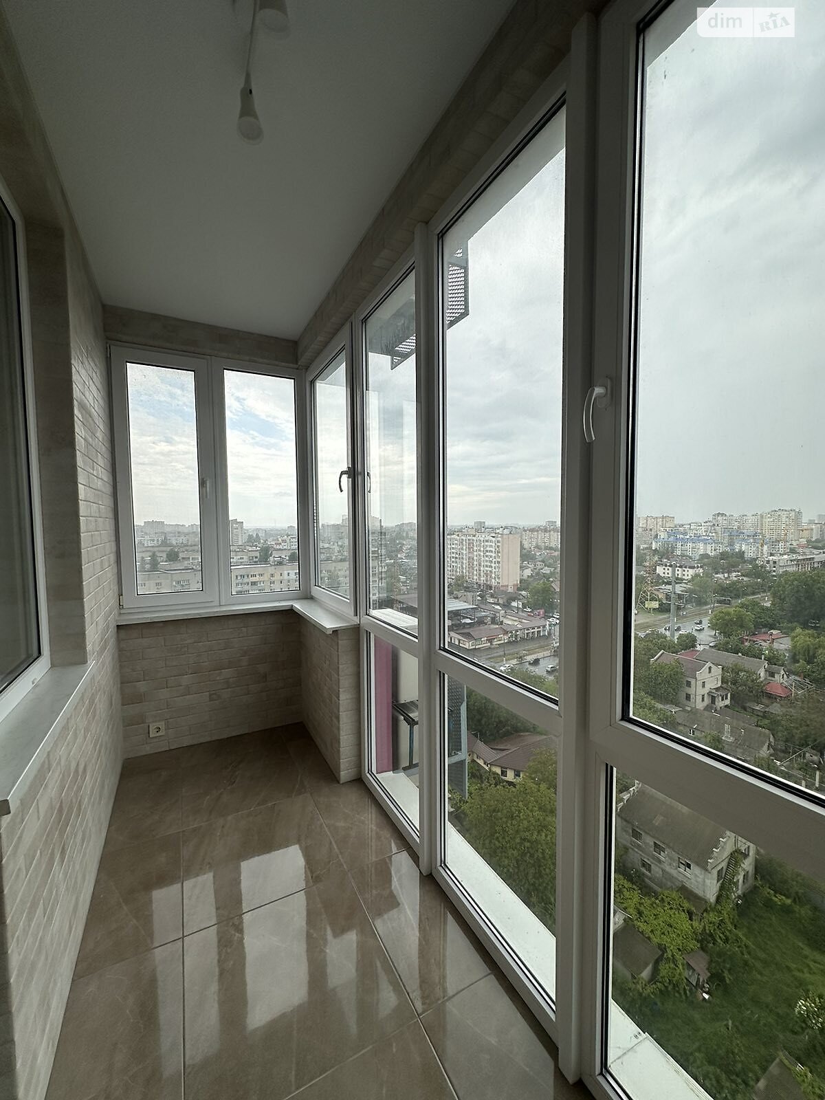 Продаж двокімнатної квартири в Одесі, на вул. Костанді 104А, район Великий Фонтан фото 1 Продаж двокімнатної квартири в Одесі, на вул. Костанді 104А, район Великий Фонтан фото 1