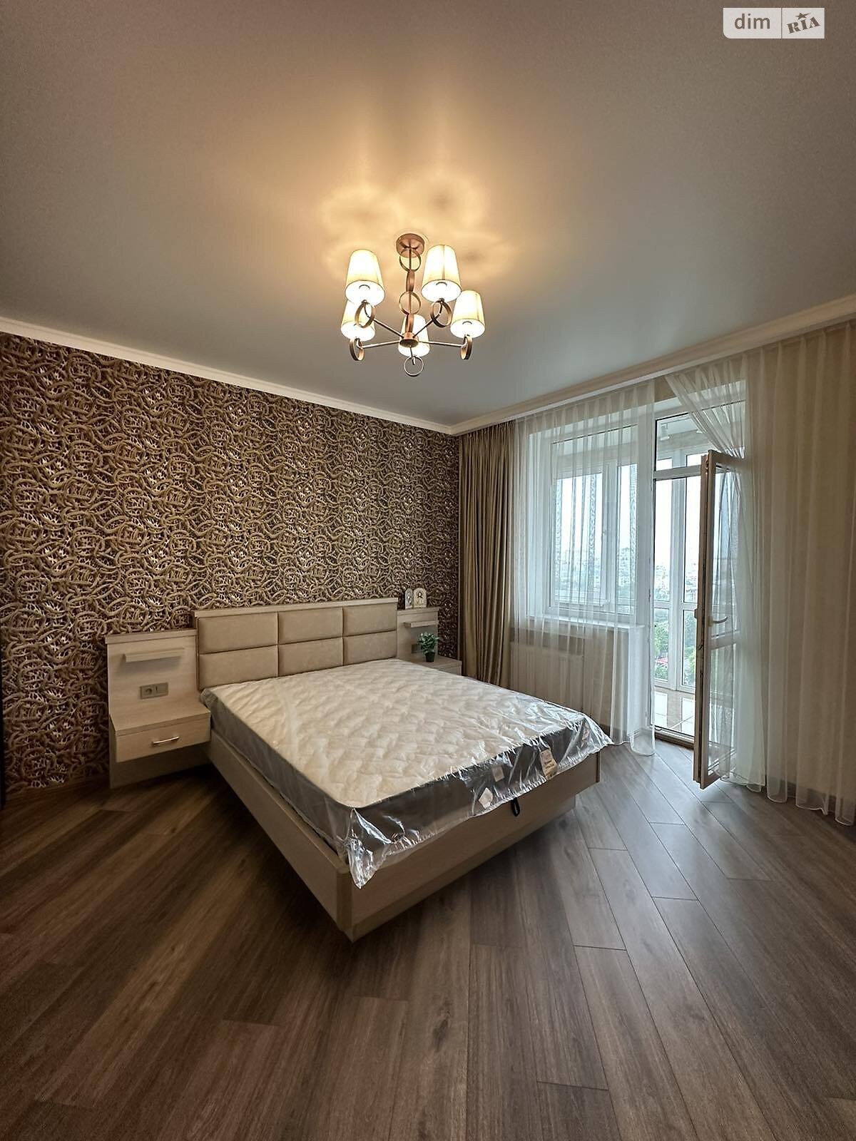 Продаж двокімнатної квартири в Одесі, на вул. Костанді 104А, район Великий Фонтан фото 1 Продаж двокімнатної квартири в Одесі, на вул. Костанді 104А, район Великий Фонтан фото 1