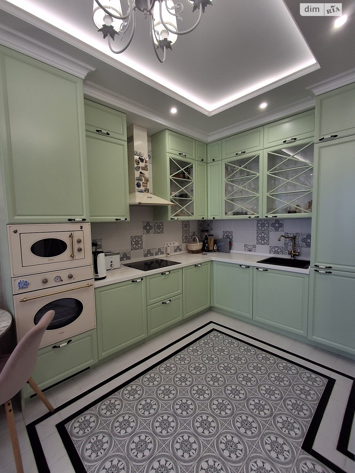 Продажа однокомнатной квартиры в Одессе, на ул. Костанди 104Б, район Большой Фонтан фото 1 Продажа однокомнатной квартиры в Одессе, на ул. Костанди 104Б, район Большой Фонтан фото 1