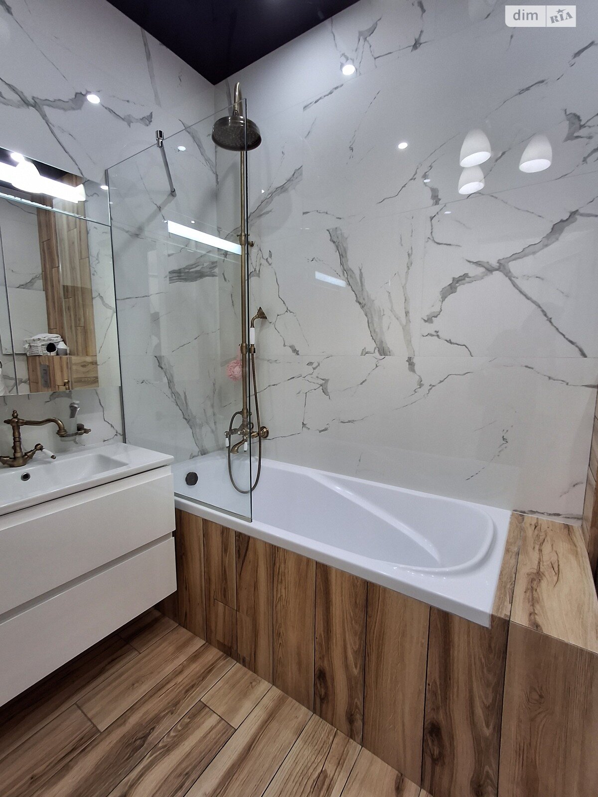 Продажа однокомнатной квартиры в Одессе, на ул. Костанди 104Б, район Большой Фонтан фото 1 Продажа однокомнатной квартиры в Одессе, на ул. Костанди 104Б, район Большой Фонтан фото 1