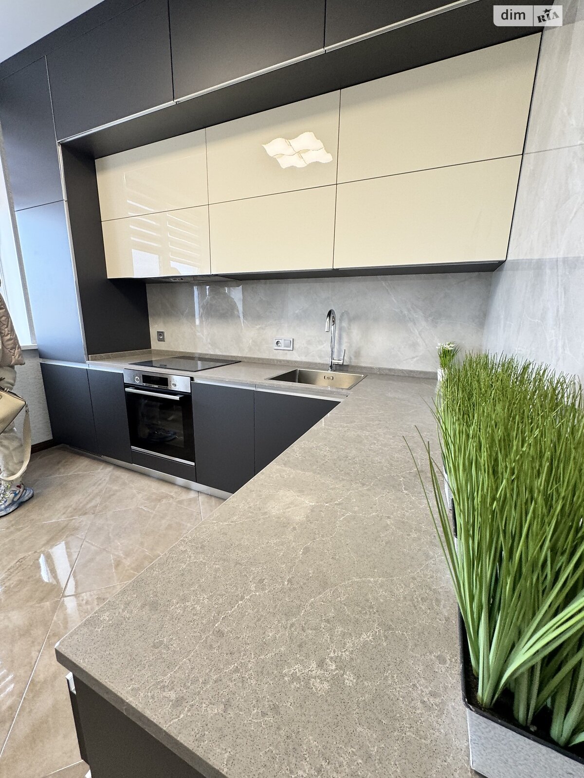 Продажа двухкомнатной квартиры в Одессе, на ул. Костанди 104, район Большой Фонтан фото 1