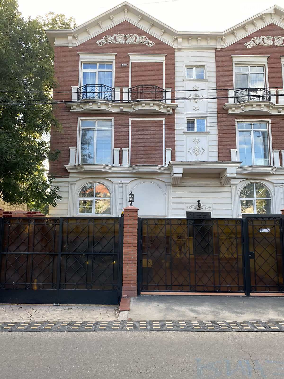 Продажа трехкомнатной квартиры в Одессе, на ул. Львовская 48Р, район Большой Фонтан фото 1 Продажа трехкомнатной квартиры в Одессе, на ул. Львовская 48Р, район Большой Фонтан фото 1