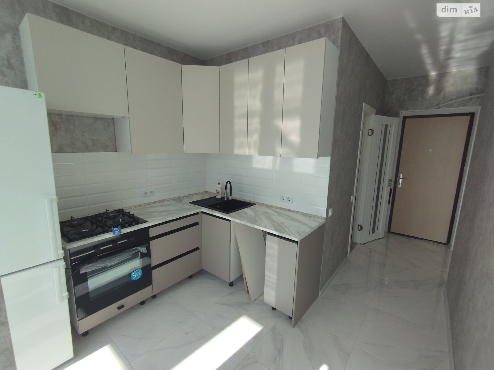 Продажа однокомнатной квартиры в Одессе, на ул. Львовская 15Б, район Большой Фонтан фото 1 Продажа однокомнатной квартиры в Одессе, на ул. Львовская 15Б, район Большой Фонтан фото 1