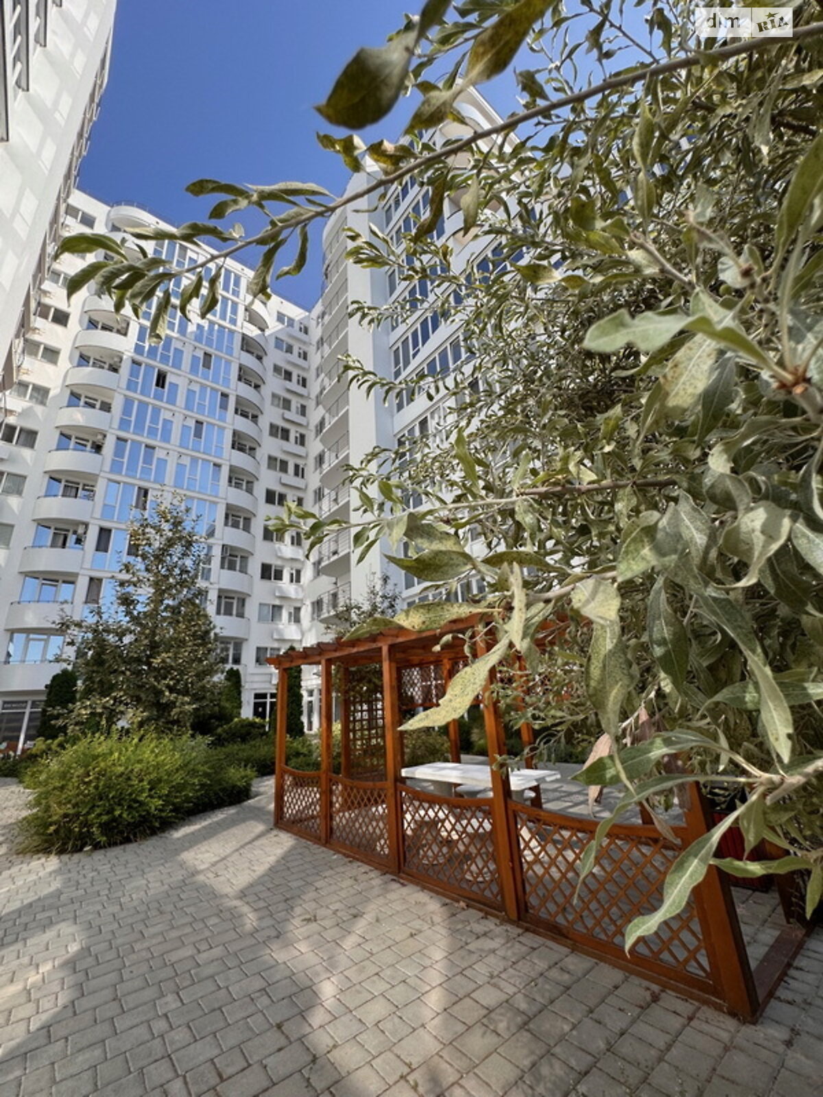 Продажа двухкомнатной квартиры в Одессе, на ул. Львовская 15Б, район Большой Фонтан фото 1 Продажа двухкомнатной квартиры в Одессе, на ул. Львовская 15Б, район Большой Фонтан фото 1