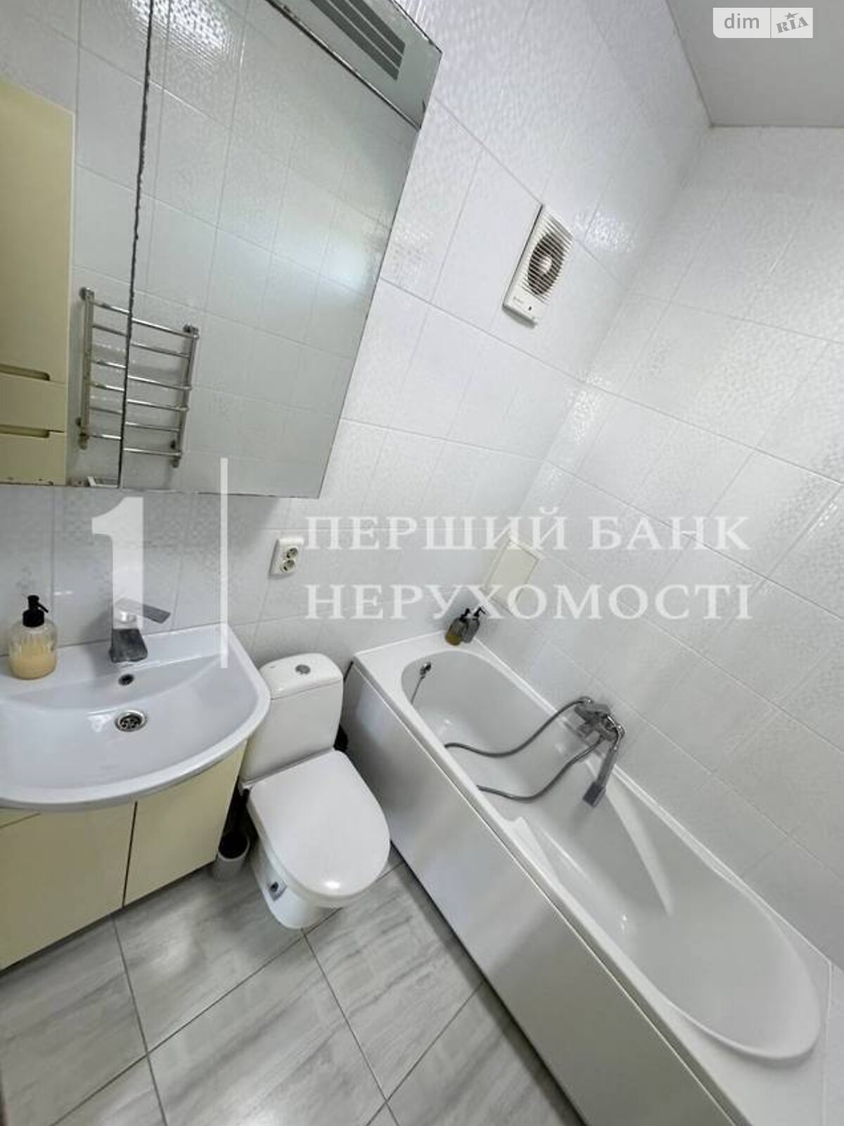 Продаж однокімнатної квартири в Одесі, на вул. Люстдорфська дорога 175/5, район Великий Фонтан фото 1 Продаж однокімнатної квартири в Одесі, на вул. Люстдорфська дорога 175/5, район Великий Фонтан фото 1