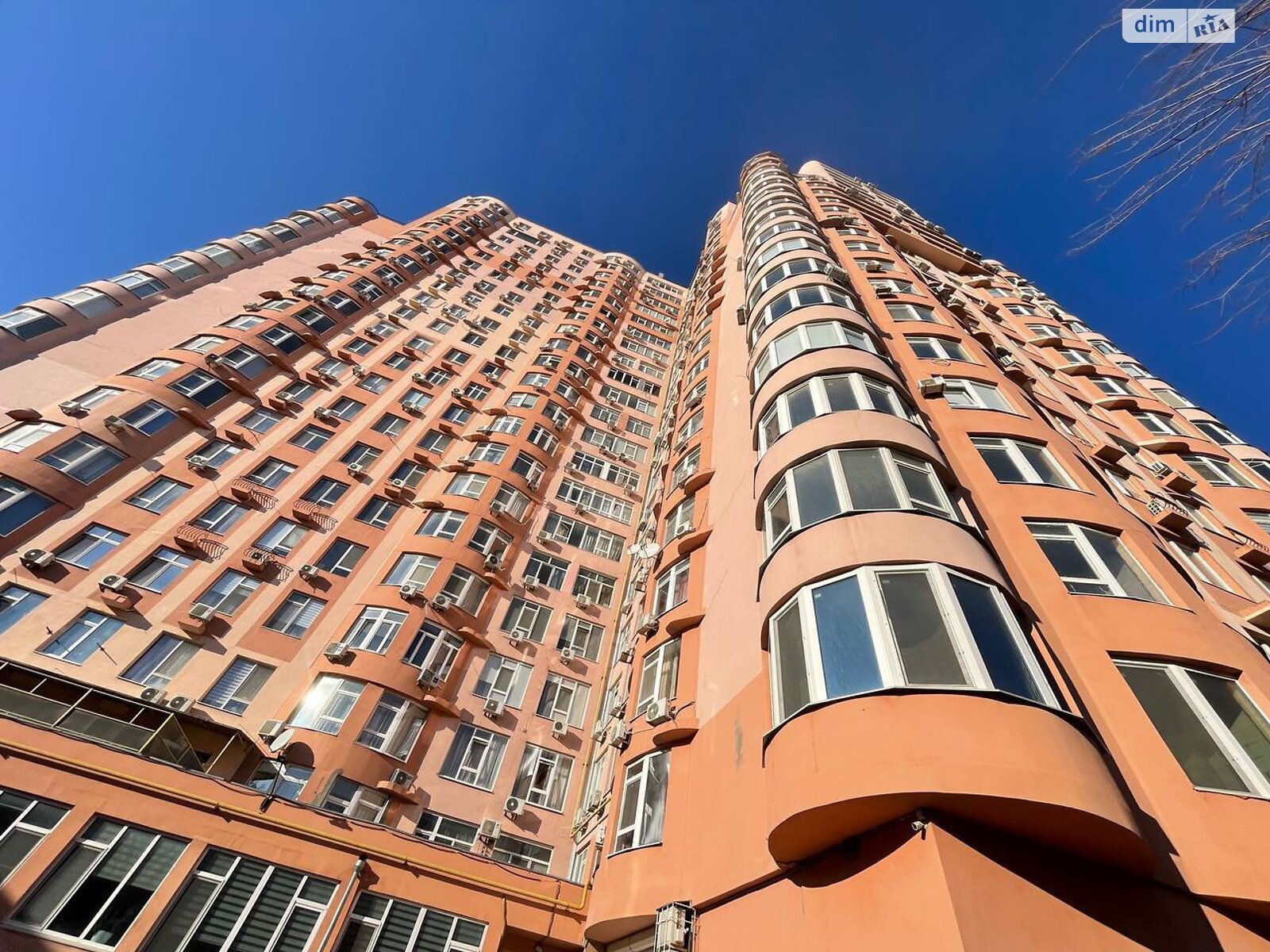 Продаж двокімнатної квартири в Одесі, на вул. Макаренка 2А, район Великий Фонтан фото 1 Продаж двокімнатної квартири в Одесі, на вул. Макаренка 2А, район Великий Фонтан фото 1