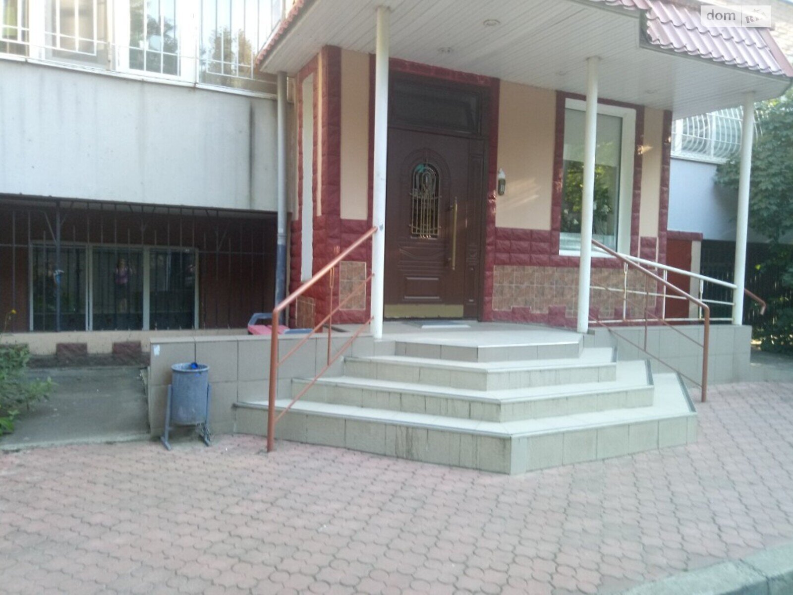 Продажа трехкомнатной квартиры в Одессе, на ул. Сегедская, район Малый Фонтан фото 1