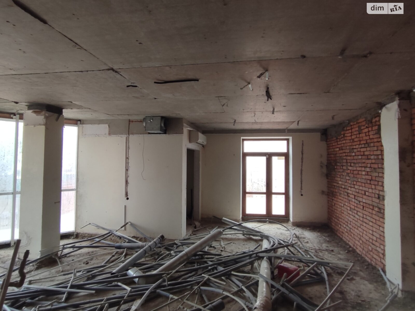Продажа однокомнатной квартиры в Одессе, на ул. Таирова, район Большой Фонтан фото 1 Продажа однокомнатной квартиры в Одессе, на ул. Таирова, район Большой Фонтан фото 1