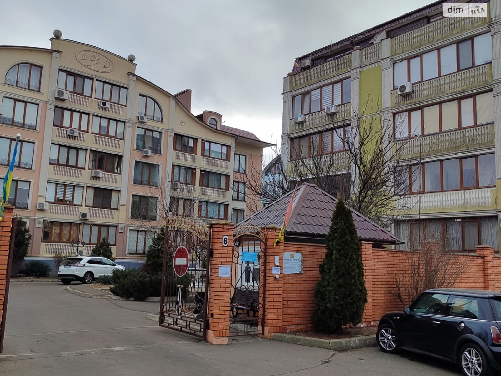 Продаж однокімнатної квартири в Одесі, на вул. Таїрова, район Великий Фонтан фото 1 Продаж однокімнатної квартири в Одесі, на вул. Таїрова, район Великий Фонтан фото 1