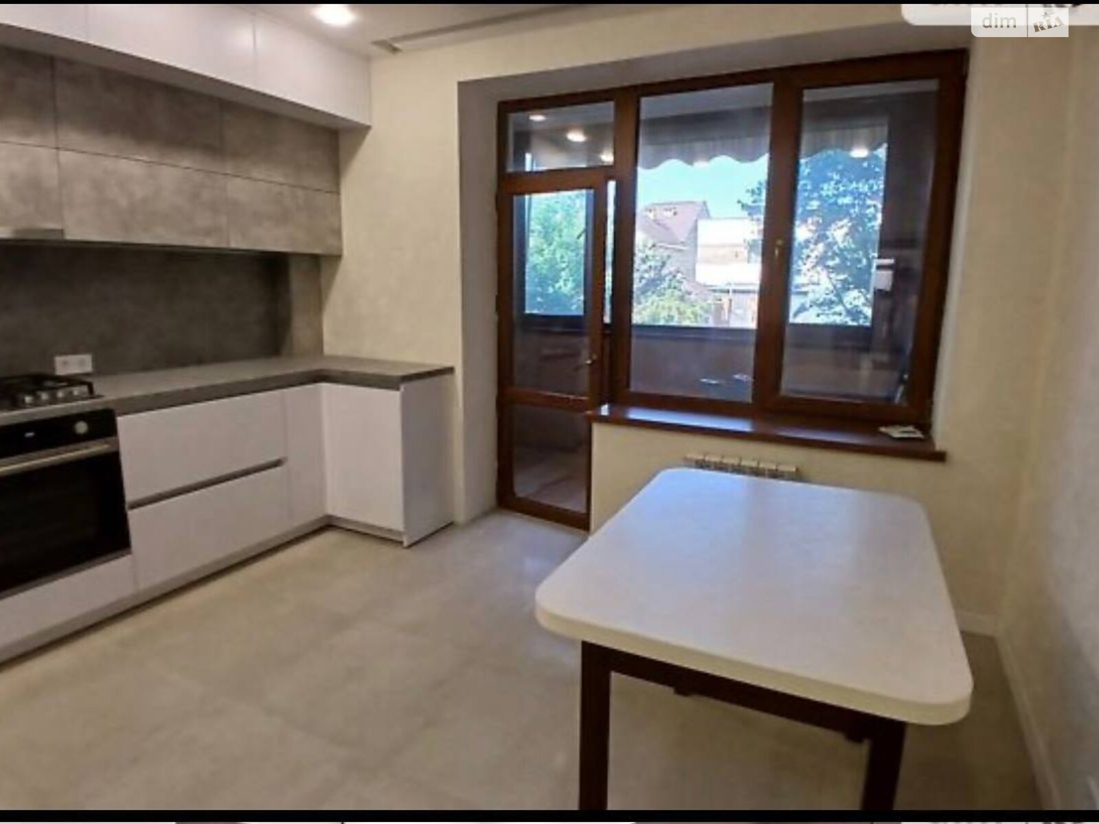 Продаж трикімнатної квартири в Одесі, на вул. Таїрова 6, район Великий Фонтан фото 1 Продаж трикімнатної квартири в Одесі, на вул. Таїрова 6, район Великий Фонтан фото 1