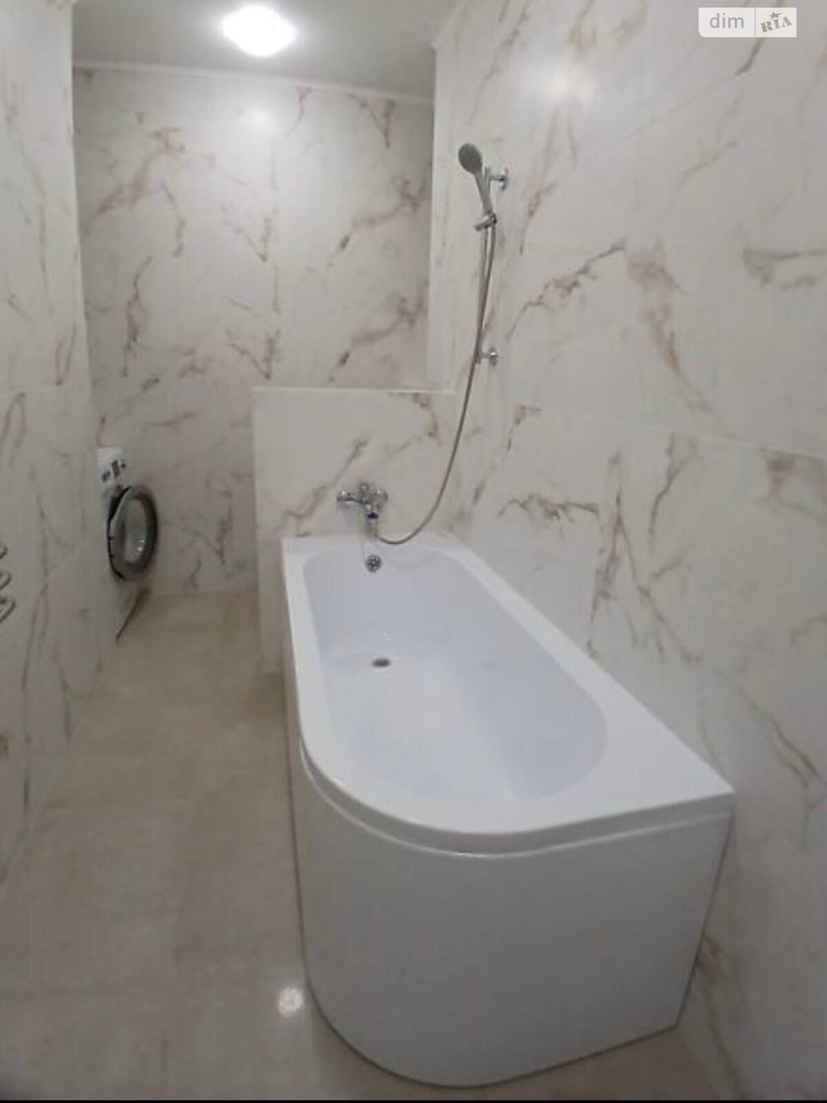 Продаж трикімнатної квартири в Одесі, на вул. Таїрова 6, район Великий Фонтан фото 1 Продаж трикімнатної квартири в Одесі, на вул. Таїрова 6, район Великий Фонтан фото 1