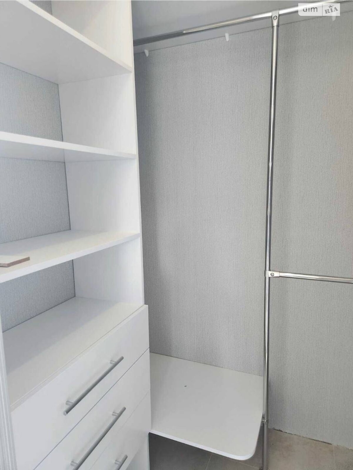 Продаж трикімнатної квартири в Одесі, на вул. Таїрова 6, район Великий Фонтан фото 1 Продаж трикімнатної квартири в Одесі, на вул. Таїрова 6, район Великий Фонтан фото 1