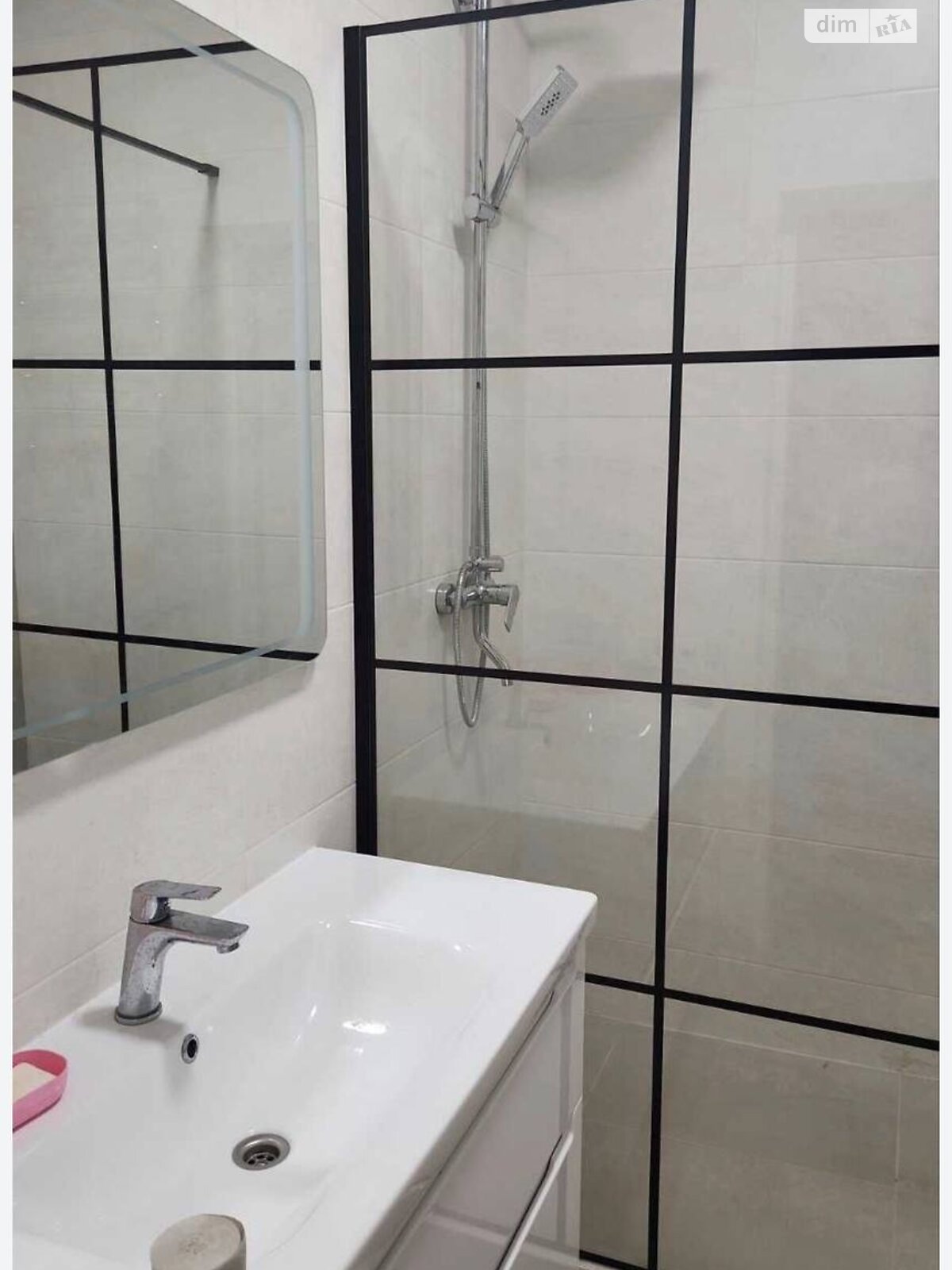 Продаж трикімнатної квартири в Одесі, на вул. Таїрова 6, район Великий Фонтан фото 1 Продаж трикімнатної квартири в Одесі, на вул. Таїрова 6, район Великий Фонтан фото 1