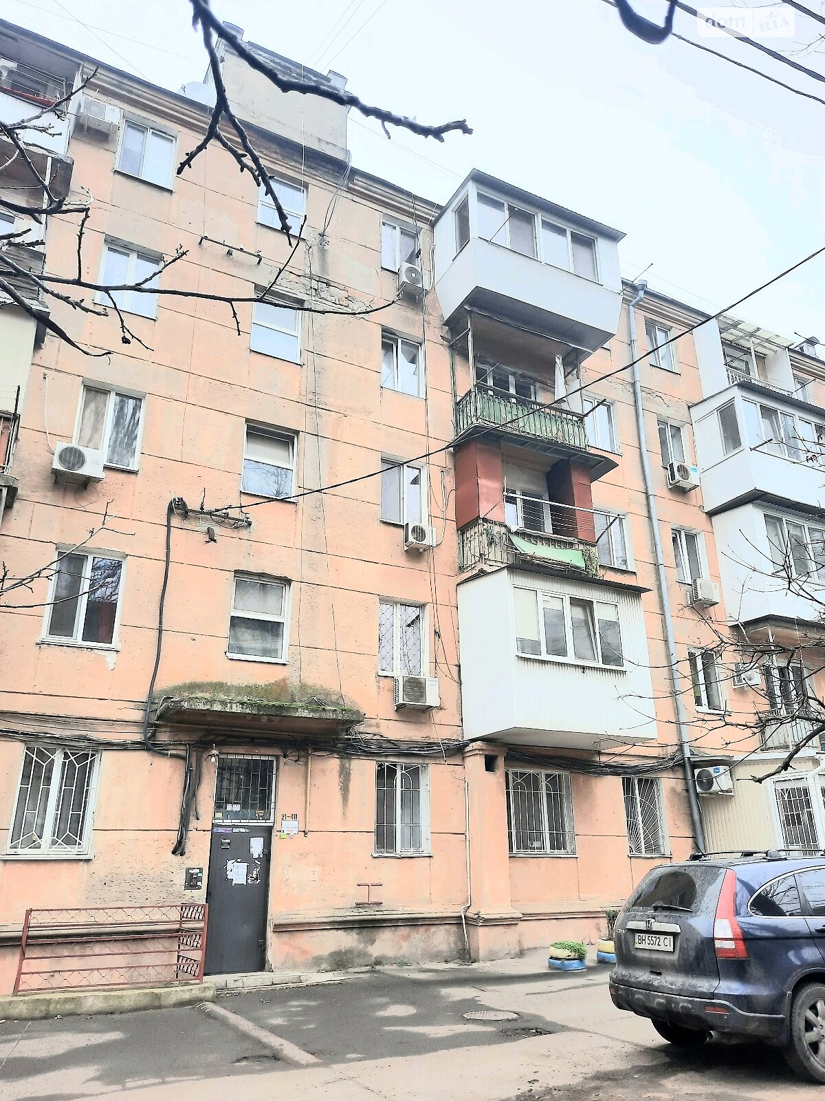 Продажа трехкомнатной квартиры в Одессе, на ул. Сегедская, район Большой Фонтан фото 1