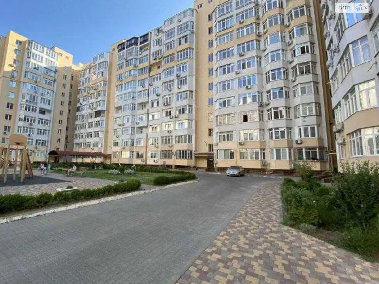 Продаж трикімнатної квартири в Одесі, на вул. Люстдорфська дорога 55, район Великий Фонтан фото 1