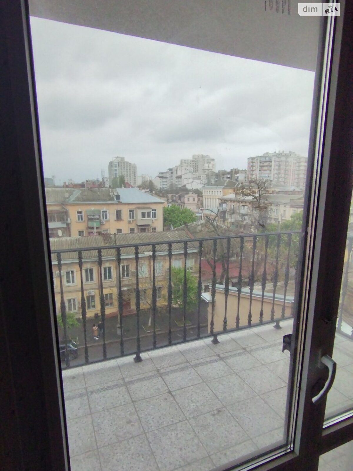 Продажа двухкомнатной квартиры в Одессе, на ул. Бориса Литвака, фото 1