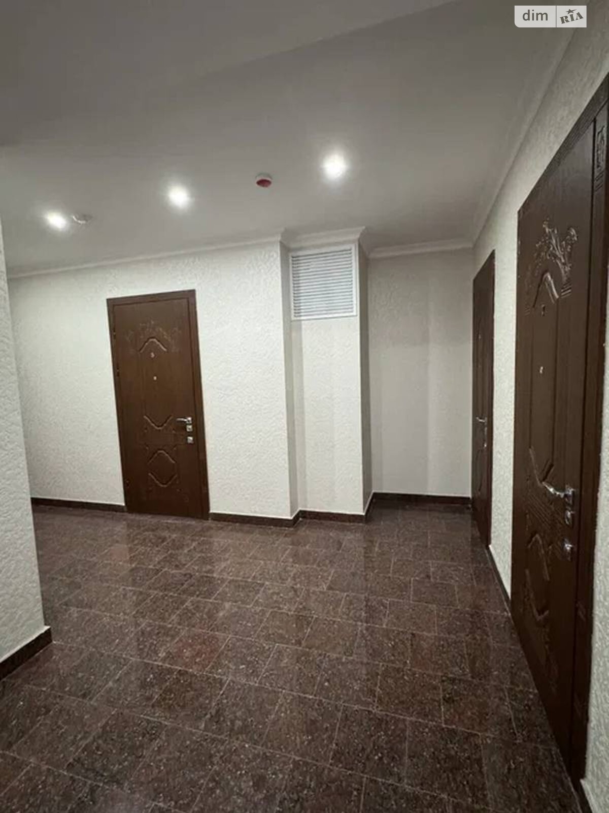 Продажа двухкомнатной квартиры в Одессе, на ул. Бориса Литвака 9, фото 1