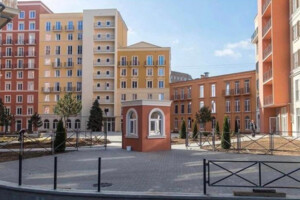 Продажа трехкомнатной квартиры в Одессе, на ул. Инглези 2, район Черемушки фото 2